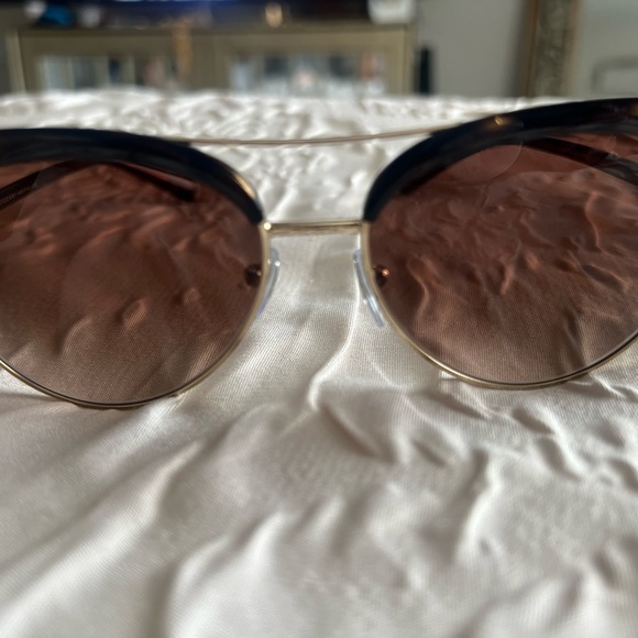 BVLGARI Sunglasses - Picture 8 of 14